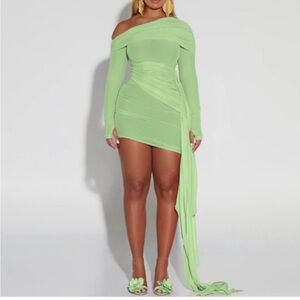 Elegant Green Evening Dress